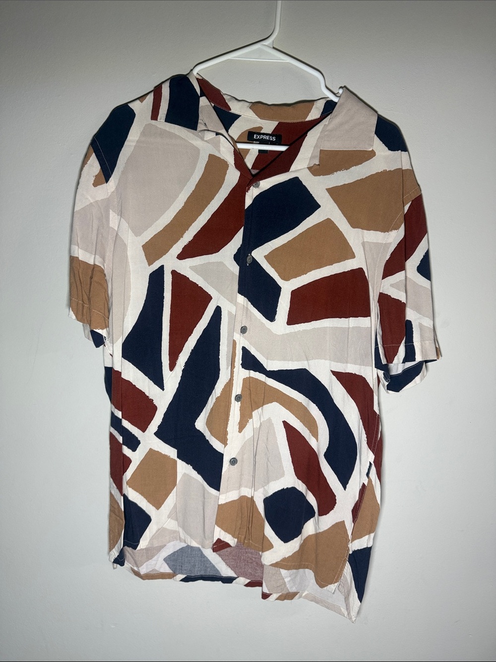 Express Men’s Short Sleeve Abstract Geo Button-Up Shirt - Navy, Rust, Tan, Cream